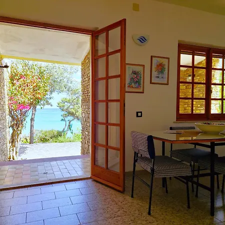Dommos Villa Papiyon - Accesso Privato Alla Spiaggia Cala Liberotto Exterior photo